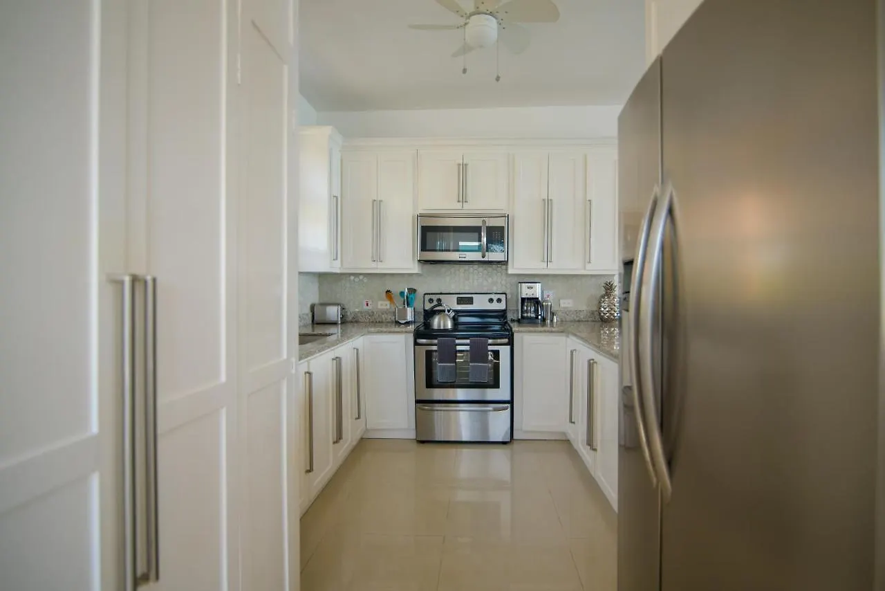 Ocho Rios Penthouse At Whispering Seas Apartment  Ocho Rios