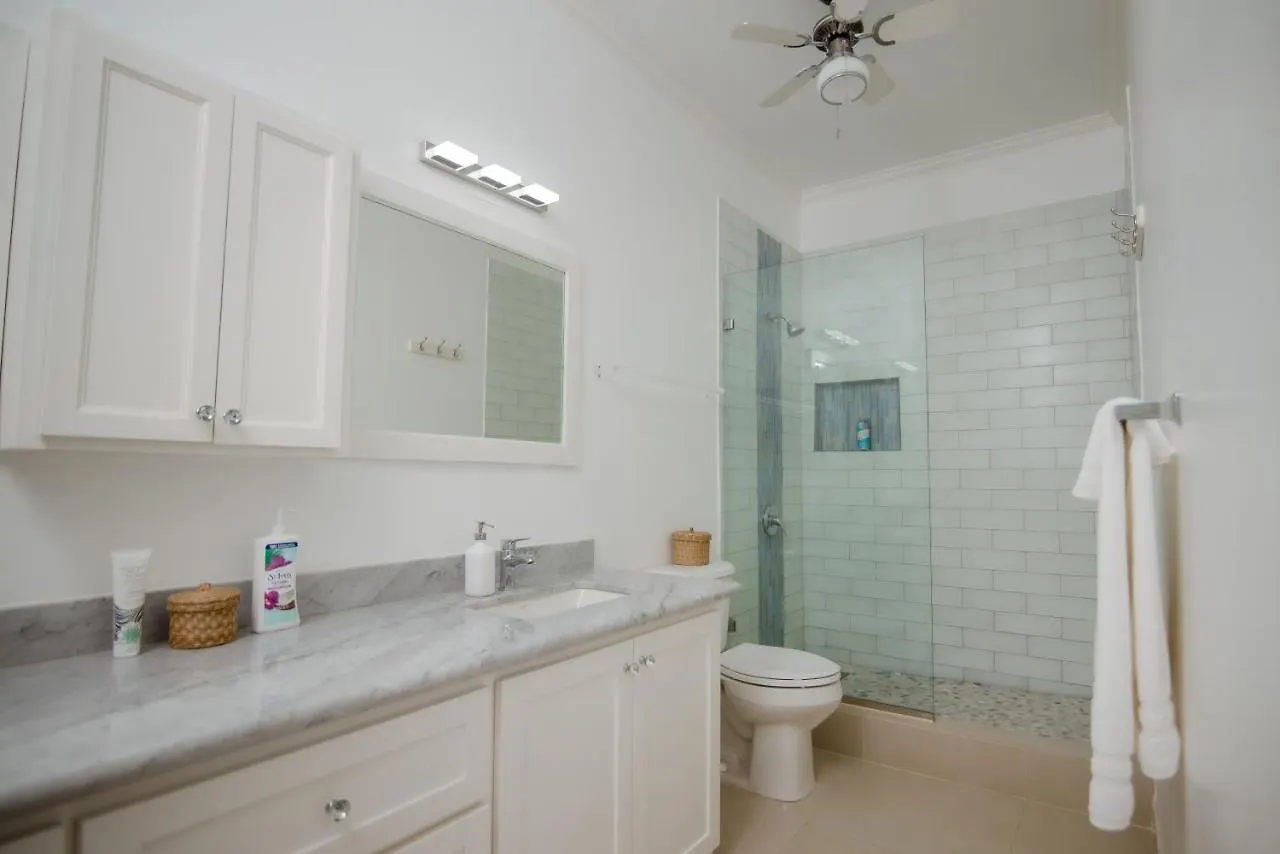 Ocho Rios Penthouse At Whispering Seas Apartment Jamaica