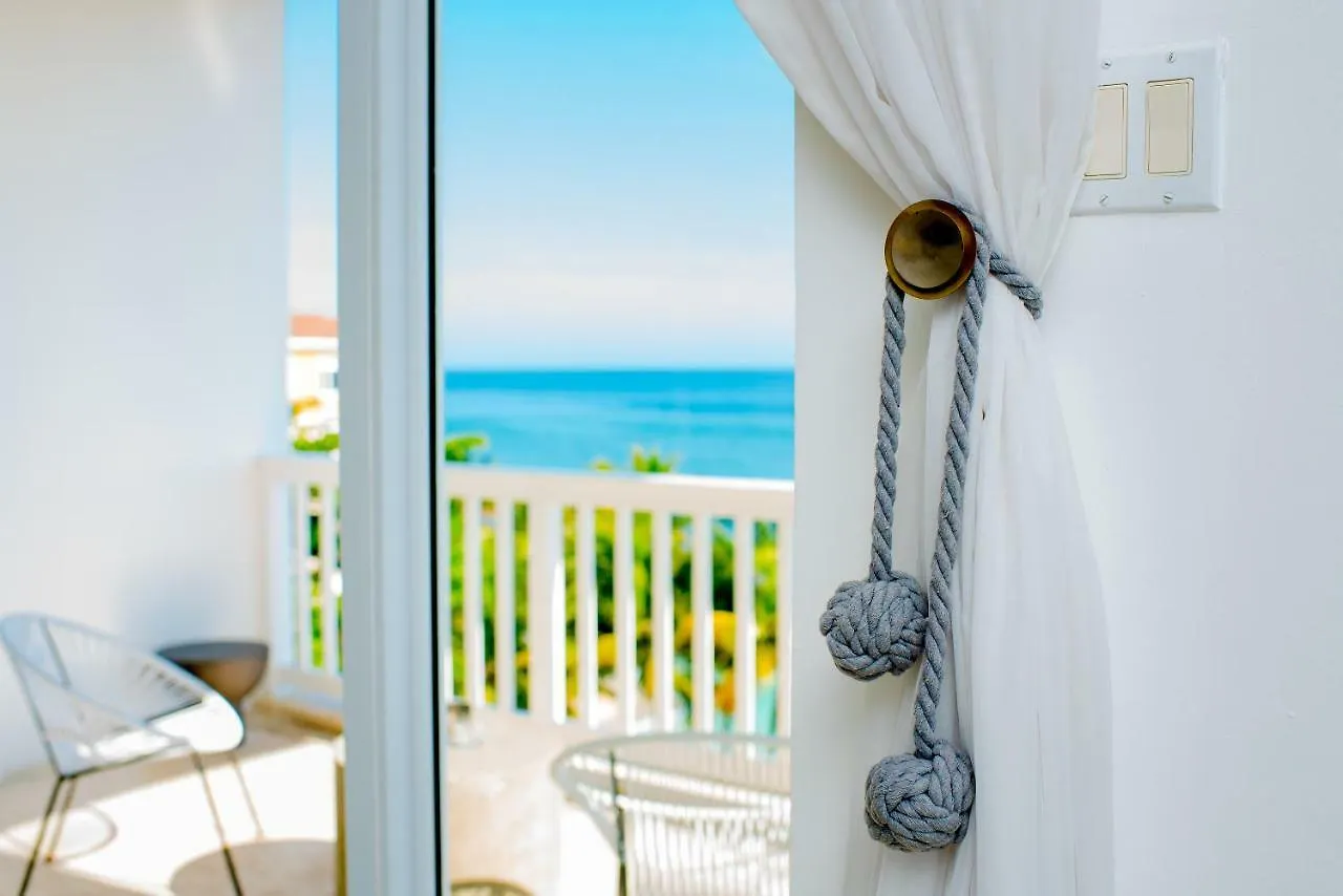 Ocho Rios Penthouse At Whispering Seas Apartment
